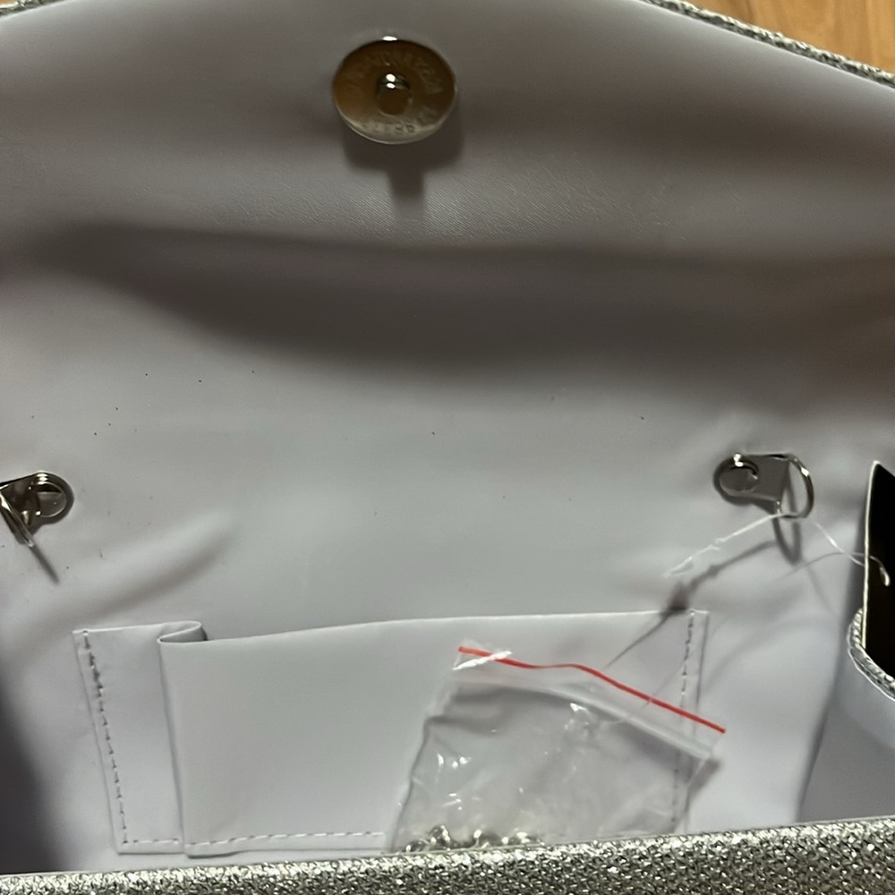 Elegant Silver Clutch Bag - Picture 4 of 5